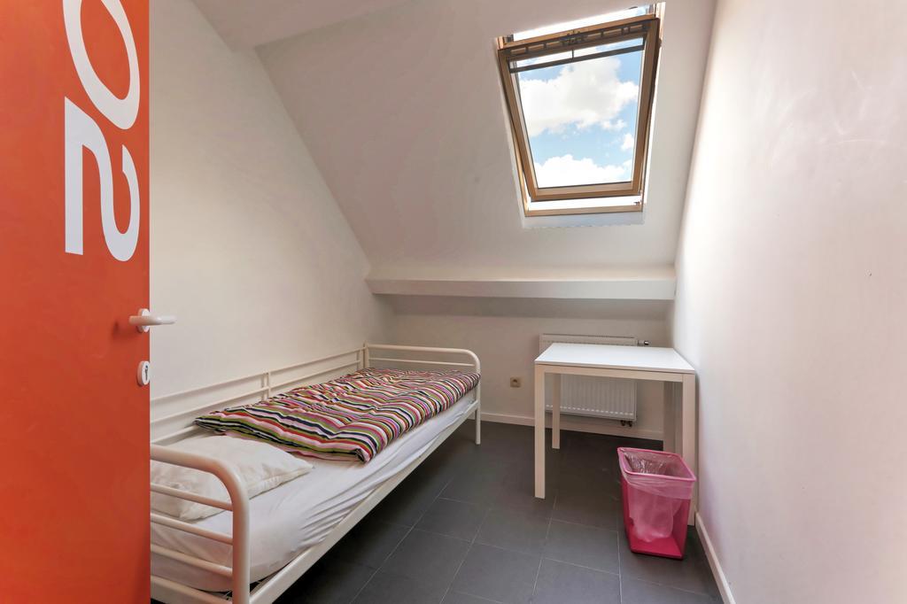 Brussels Hello Hostel Koekelberg Zewnętrze zdjęcie