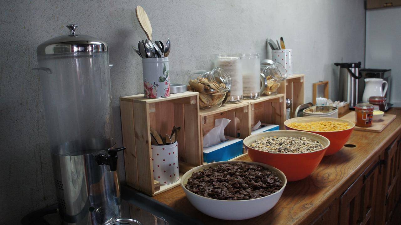 Brussels Hello Hostel Koekelberg Zewnętrze zdjęcie