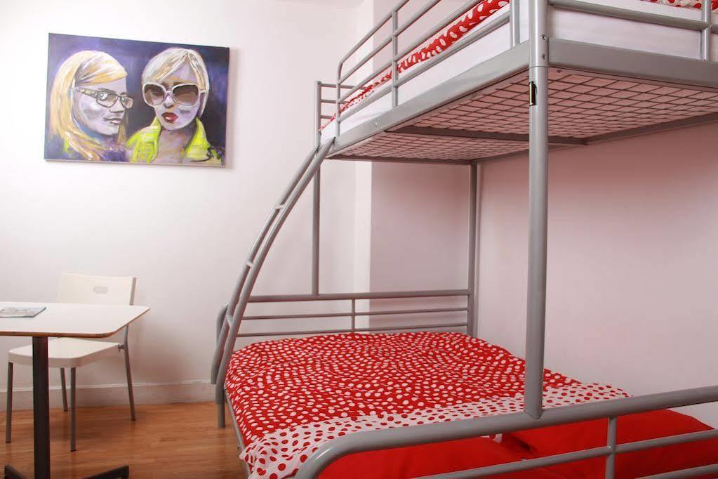 Brussels Hello Hostel Koekelberg Zewnętrze zdjęcie